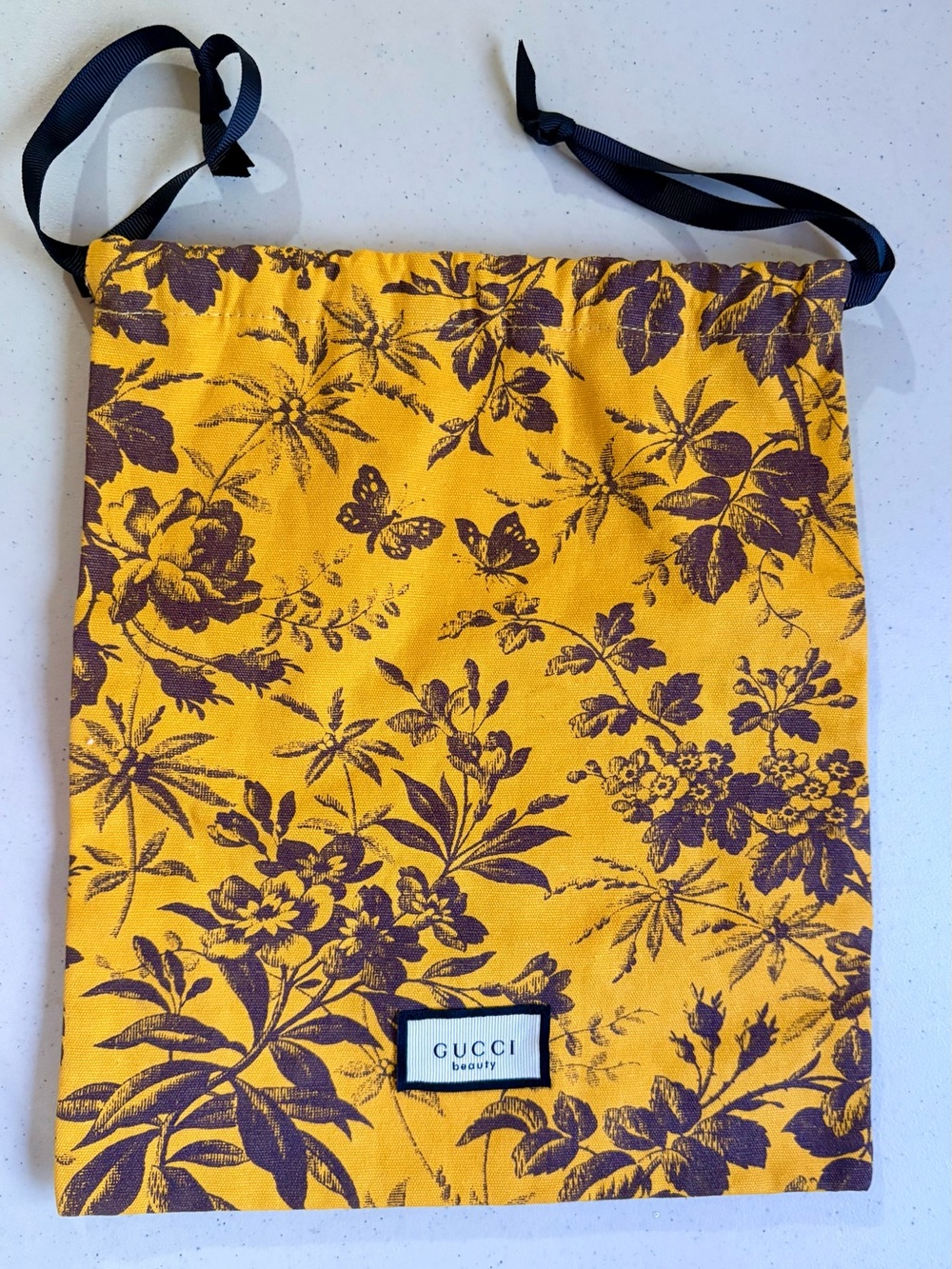 Gucci Dust Cover.